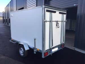 Fourgon Niewiadow F2515P